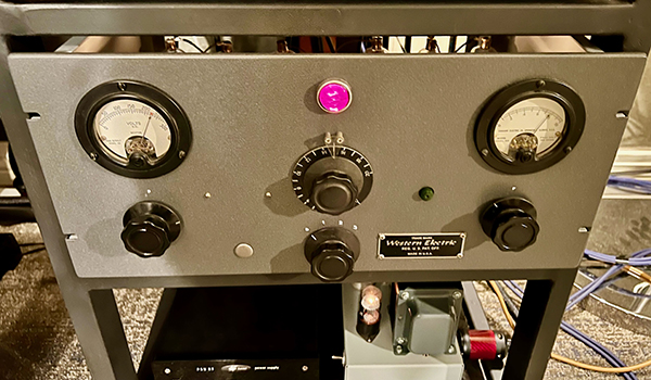 120423.apcaf2.Deja-Vu_custom Aldo preamp vintage WE chassis.jpg